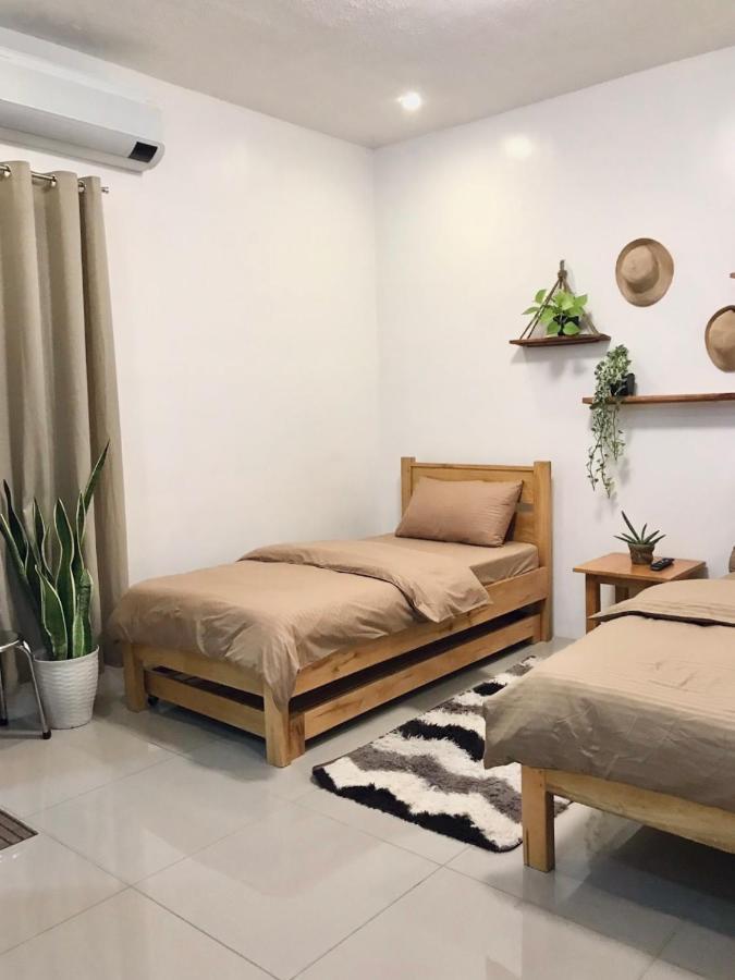 Hostel Nord House Laoag Exterior foto